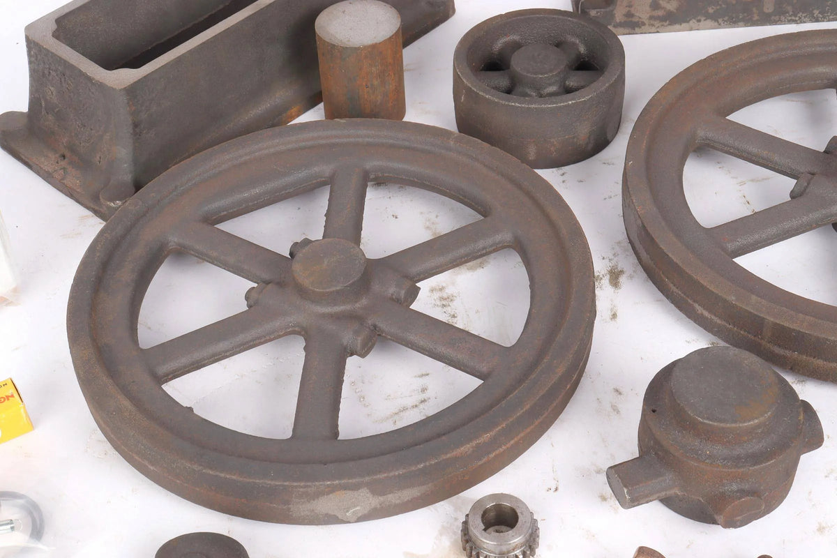 5hp Red Wing castings with Minimag and spark plug