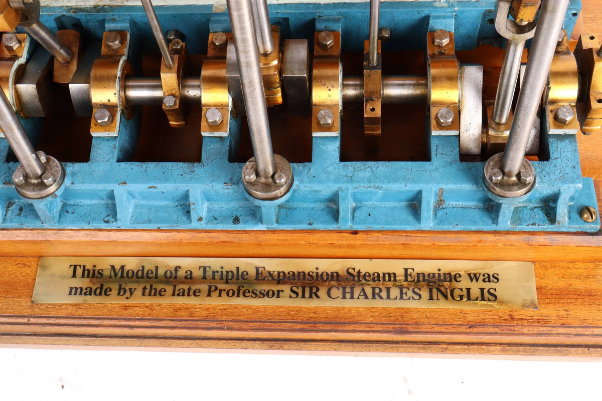 Triple expansion engine