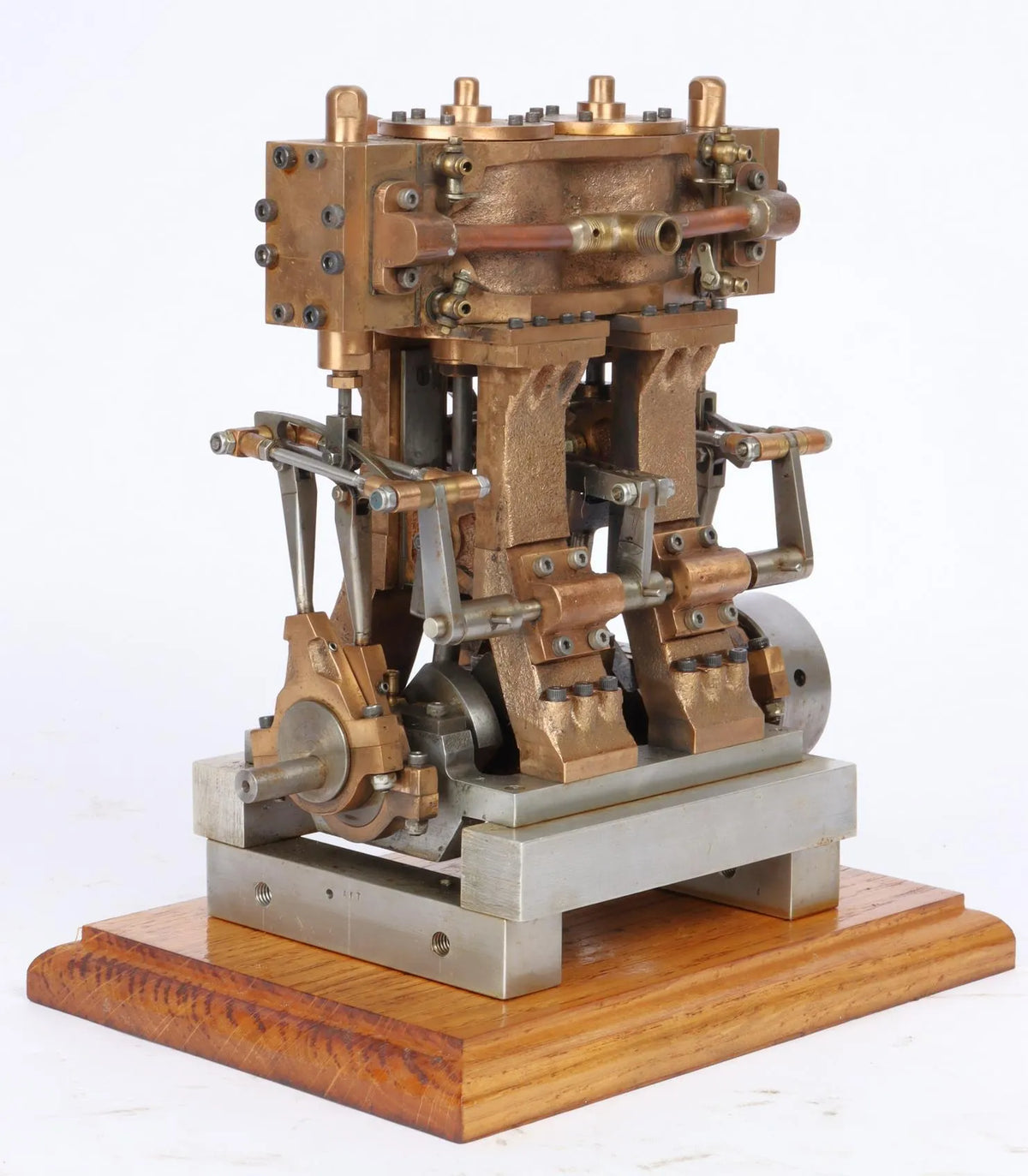Vertical twin with reversing gear