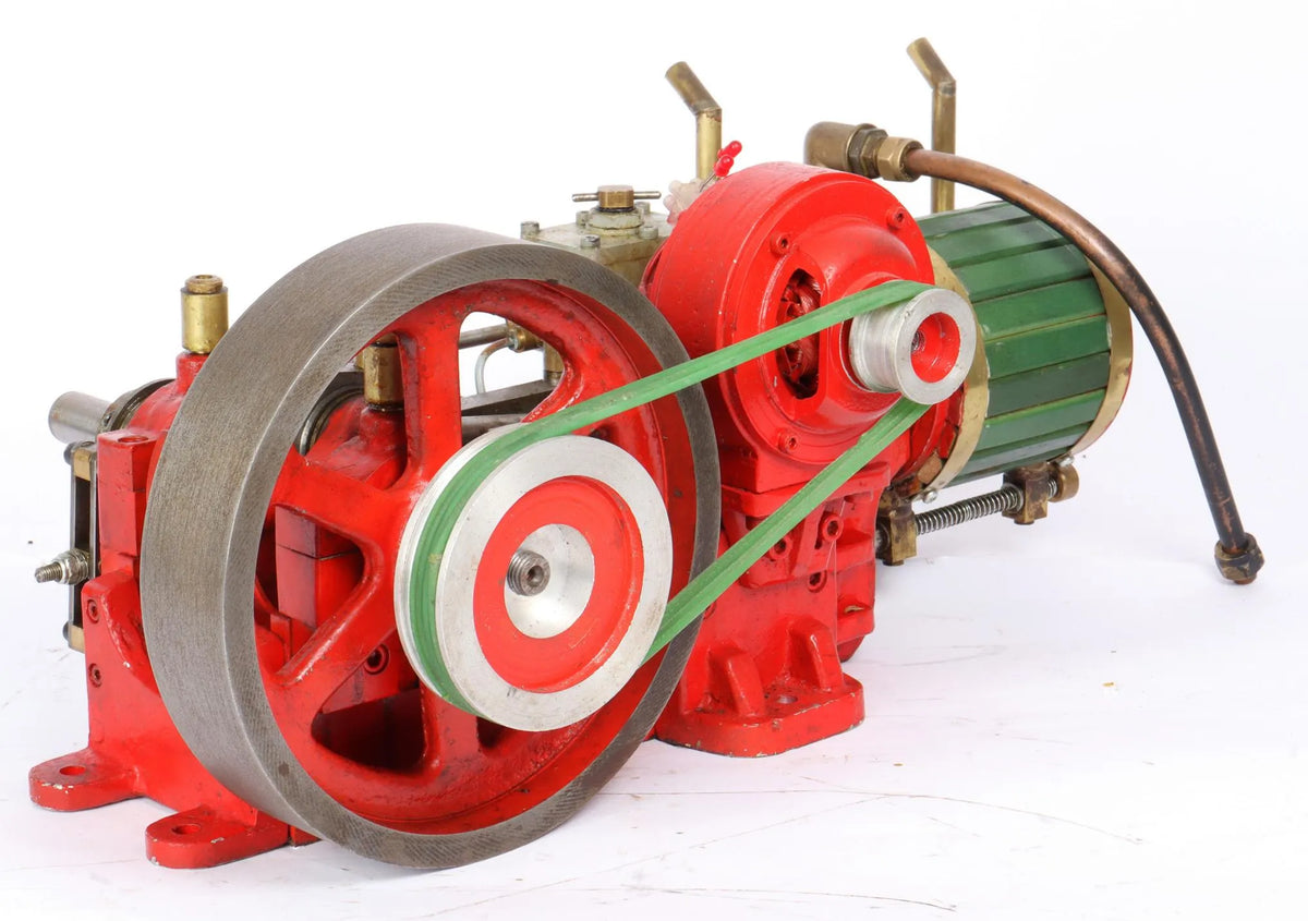 Single cylinder workshop engine with dynamo
