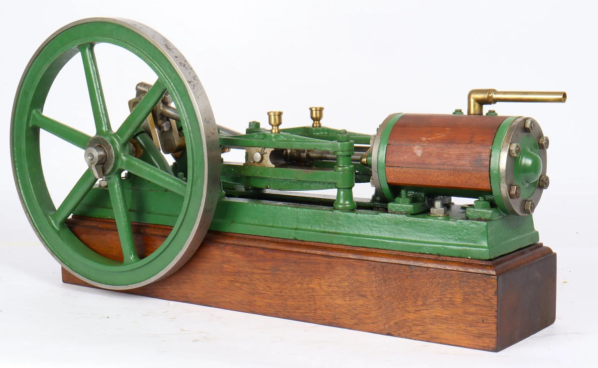 Large horizontal engine