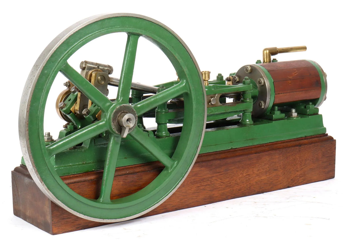Large horizontal engine