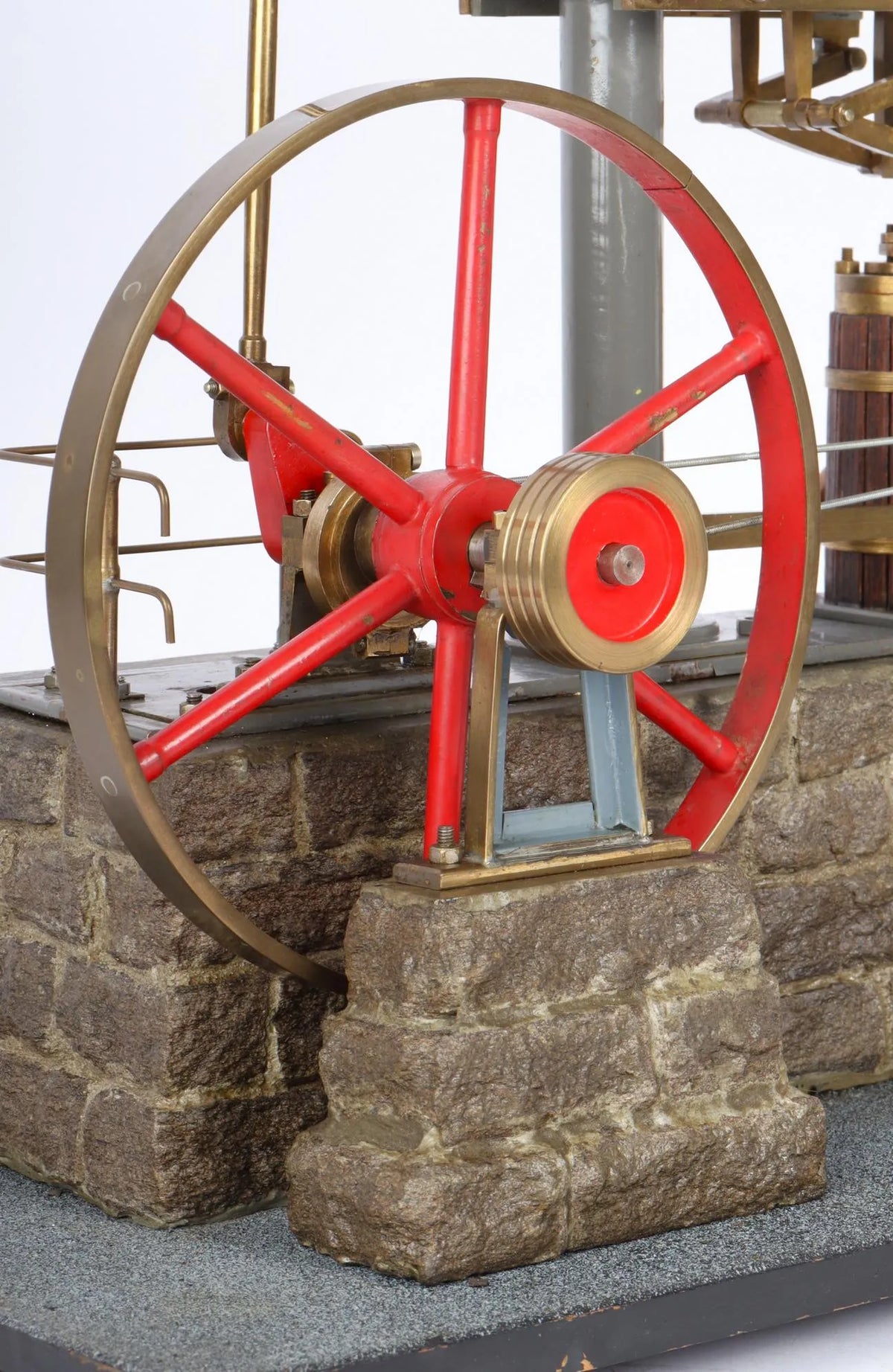 Small beam engine