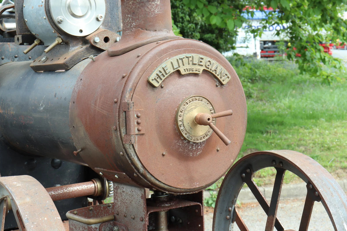 4 inch scale Tasker "Little Giant" steam tractor