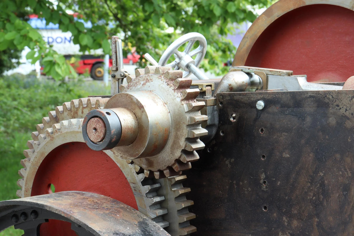 4 inch scale Tasker "Little Giant" steam tractor