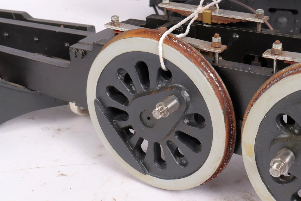 3 1/2 inch gauge Union Pacific 4-8-4 with centipede tender