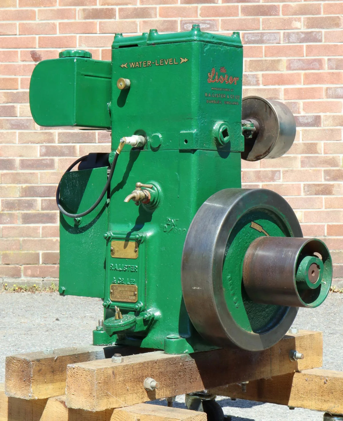 Lister D