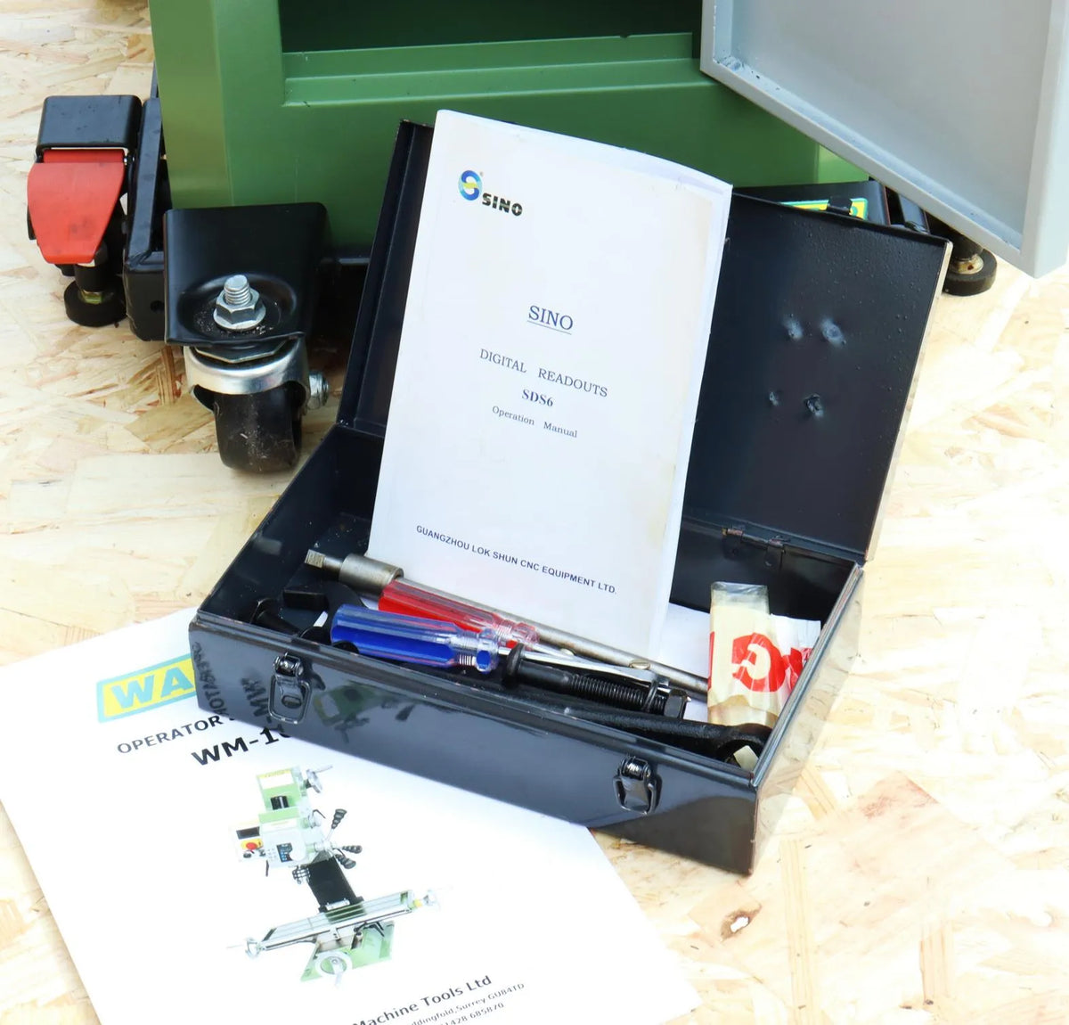 Warco WM16 mill with DRO