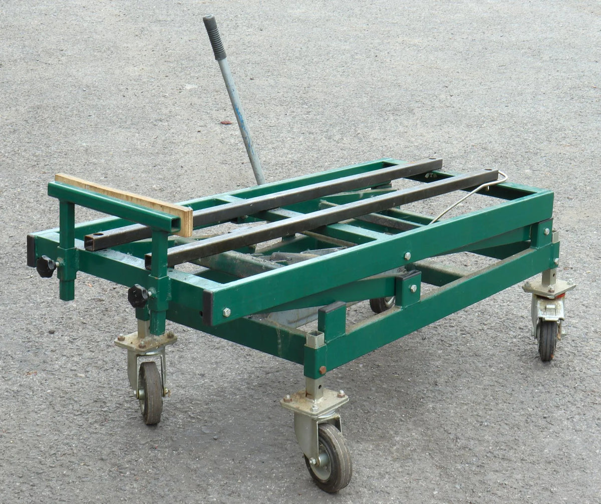 Hydraulic lift trolley