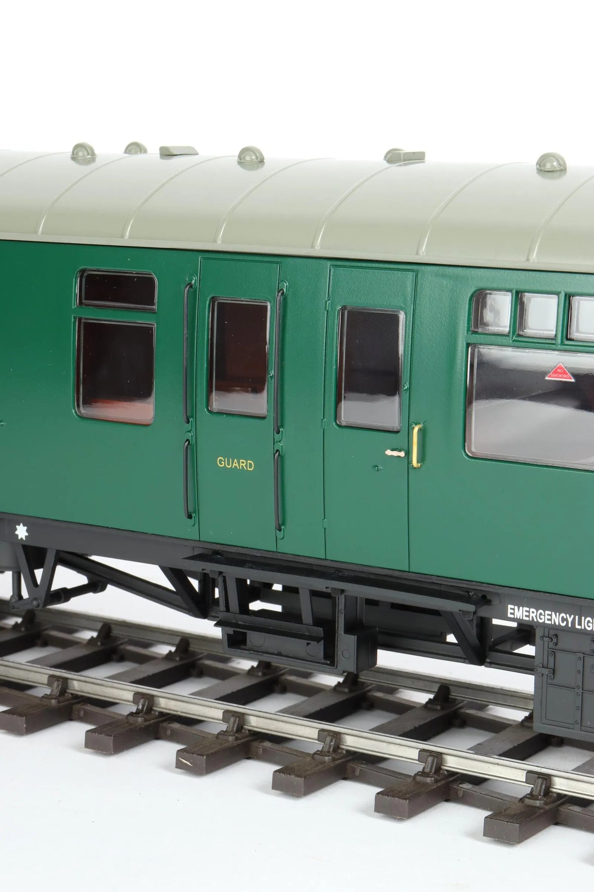 Rake of 3 gauge 1 Accucraft BR Mk1 coaches