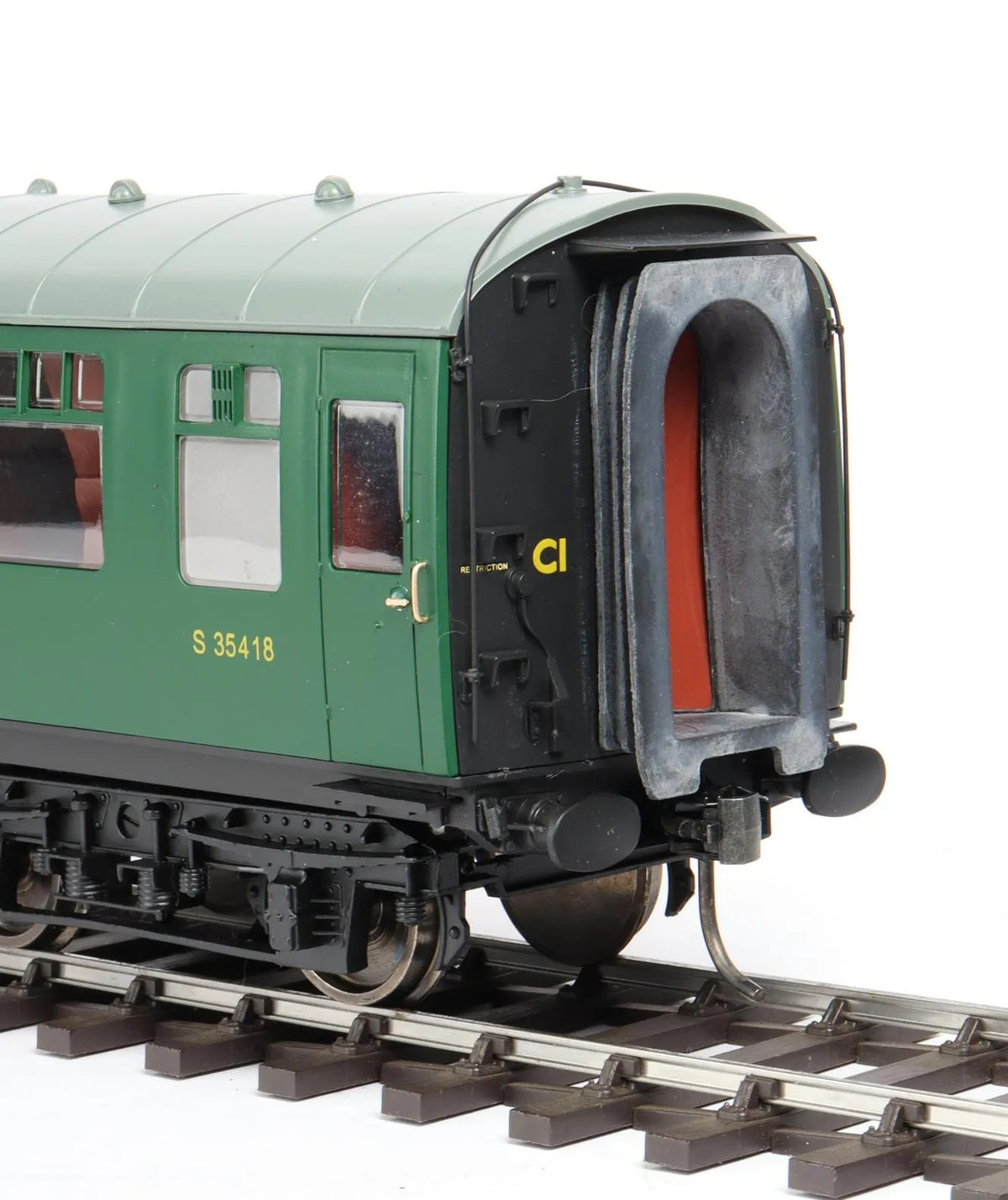 Rake of 3 gauge 1 Accucraft BR Mk1 coaches
