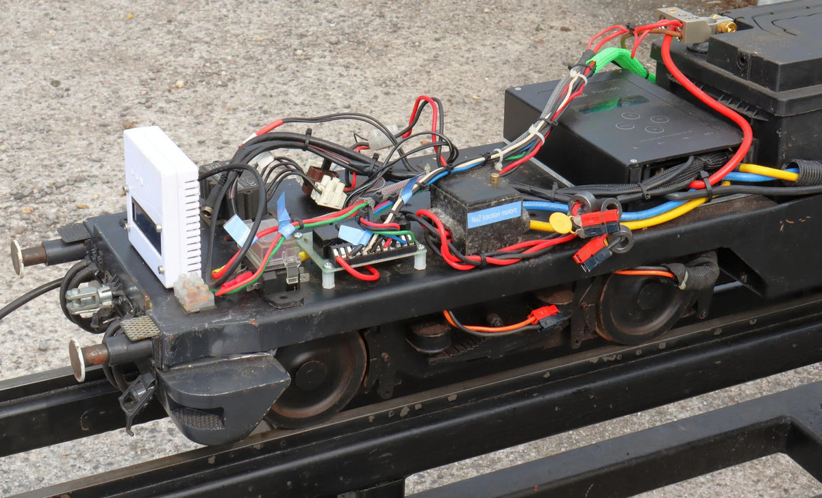 5 inch gauge DB V200