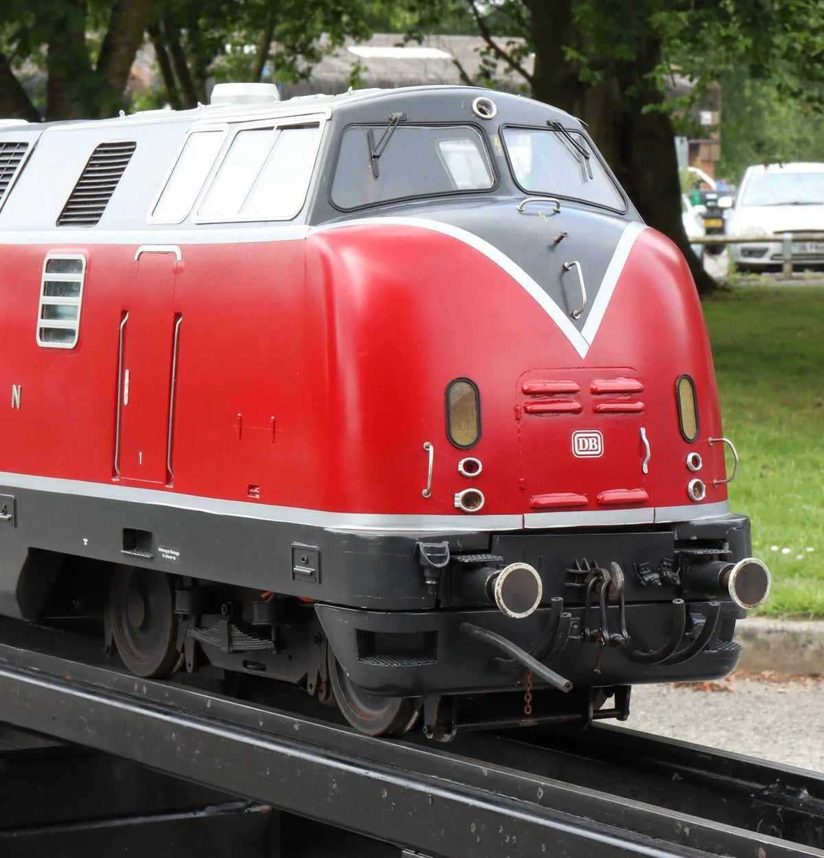5 inch gauge DB V200
