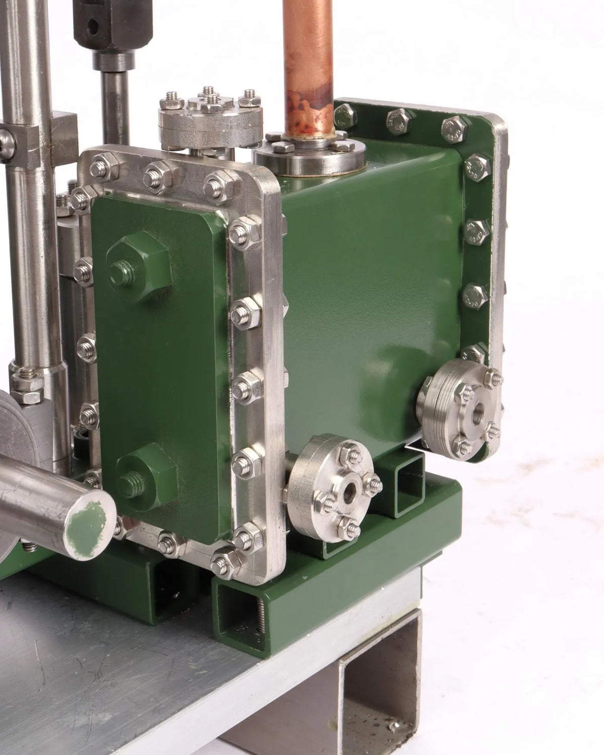 Vertical tandem compound engine