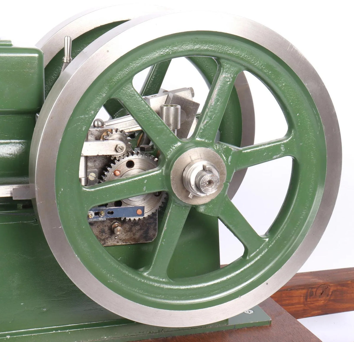 Half-size "Economy" open crank engine