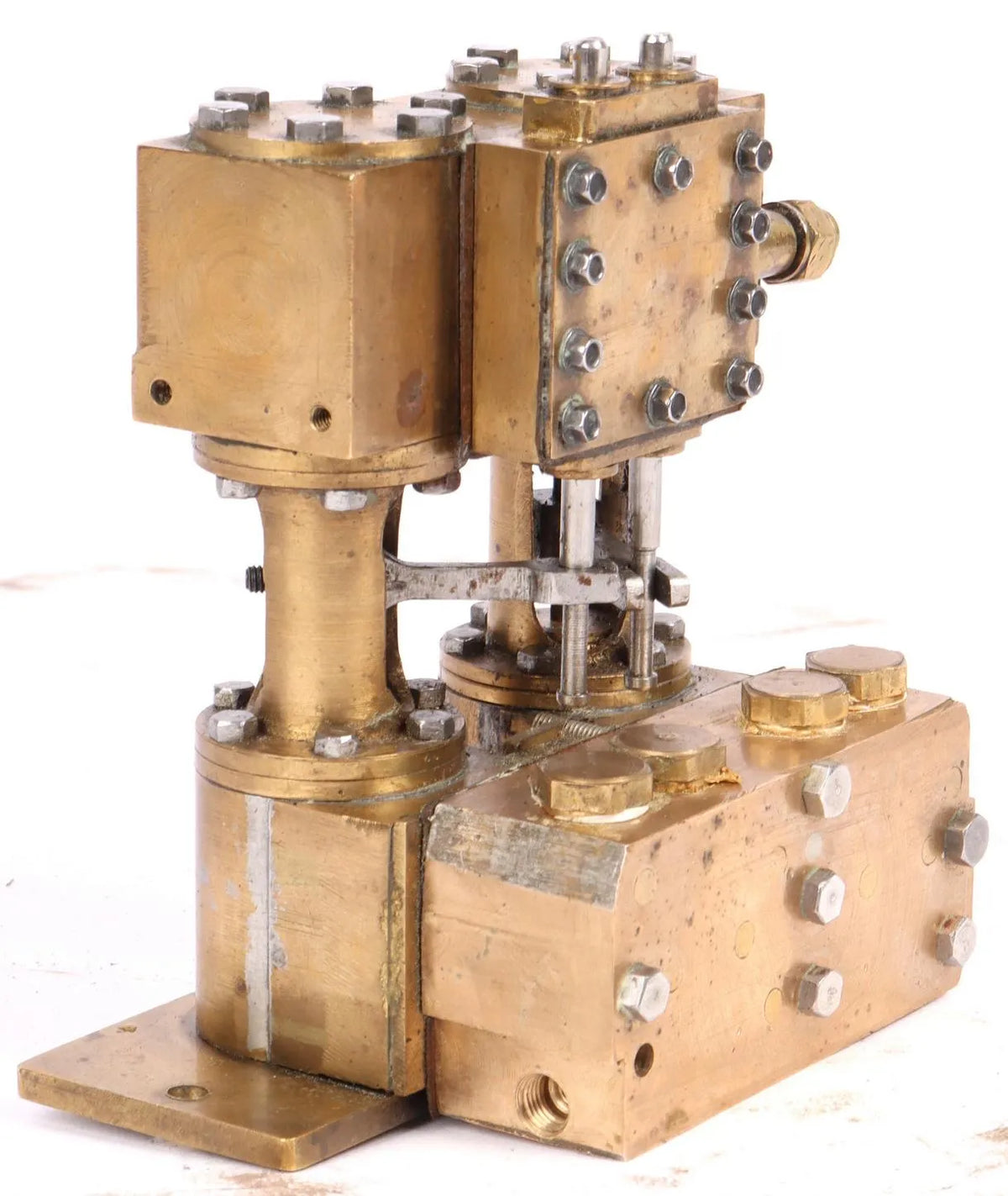 Duplex steam pump