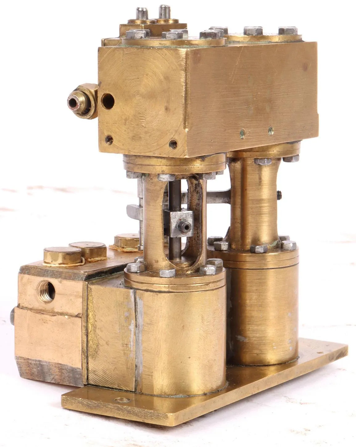 Duplex steam pump