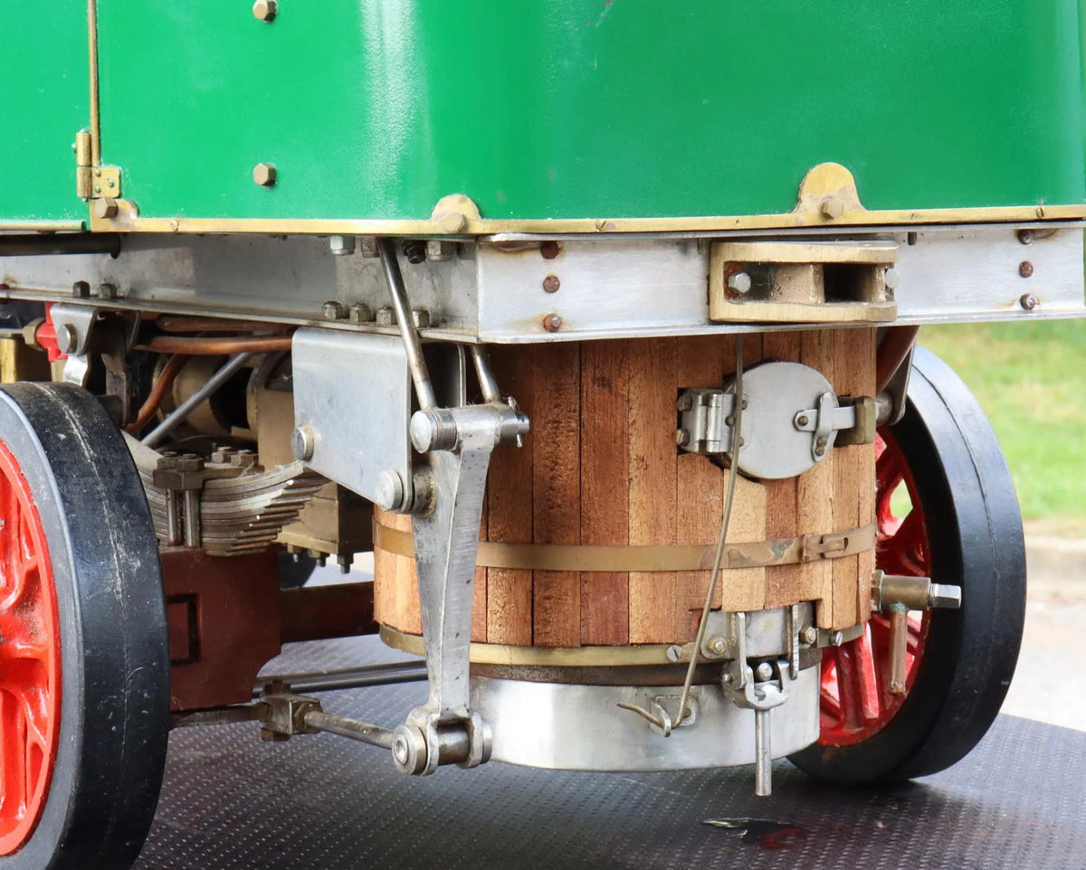 2 inch scale Clayton steam lorry