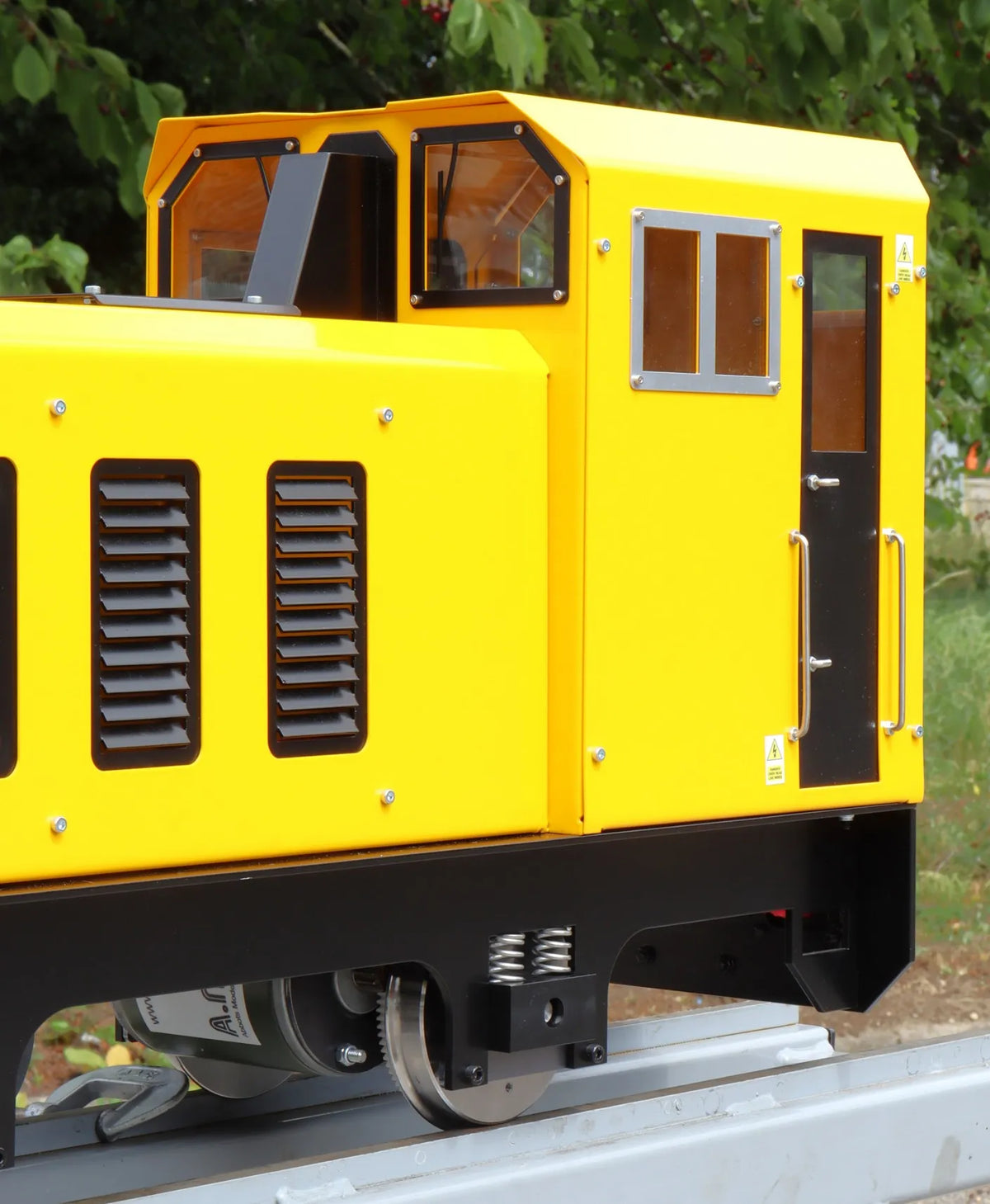 5 inch gauge AME Vulcan 2 battery electric