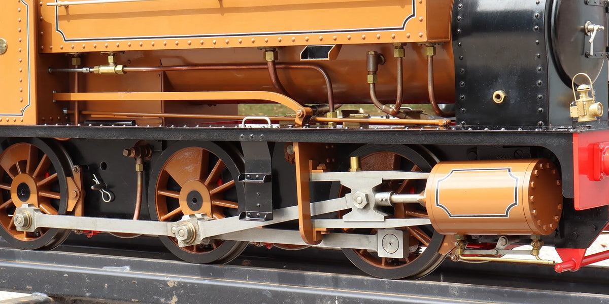 7 1/4 inch gauge "Holmside" 0-6-0ST with tender