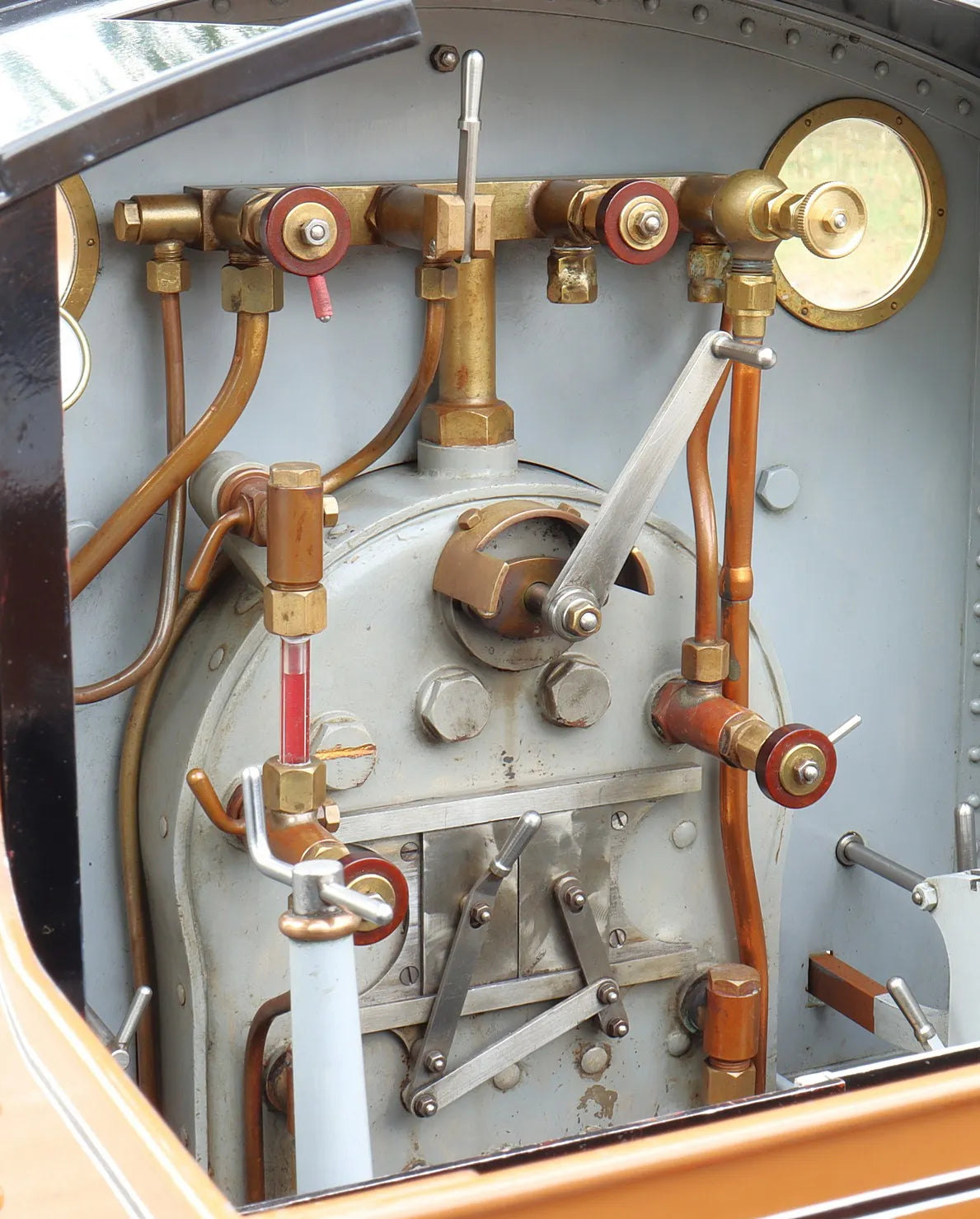 7 1/4 inch gauge "Holmside" 0-6-0ST with tender