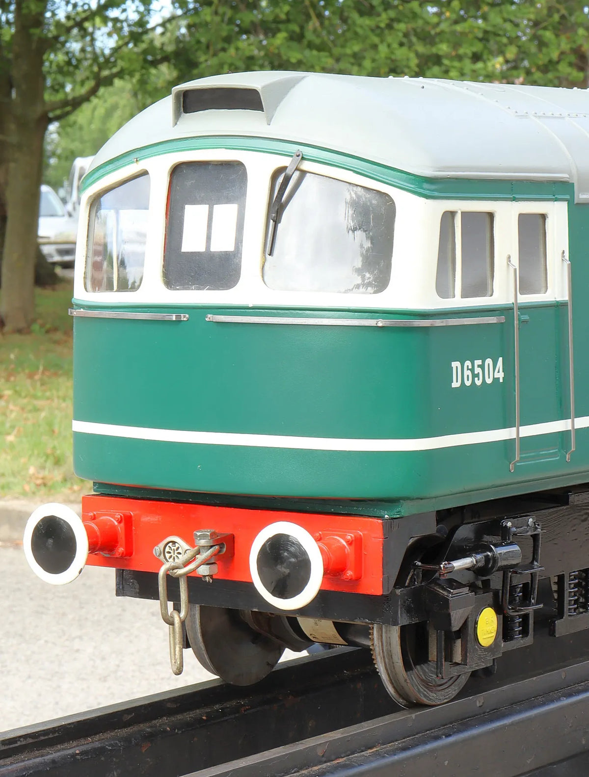 5 inch gauge Class 33 battery-electric