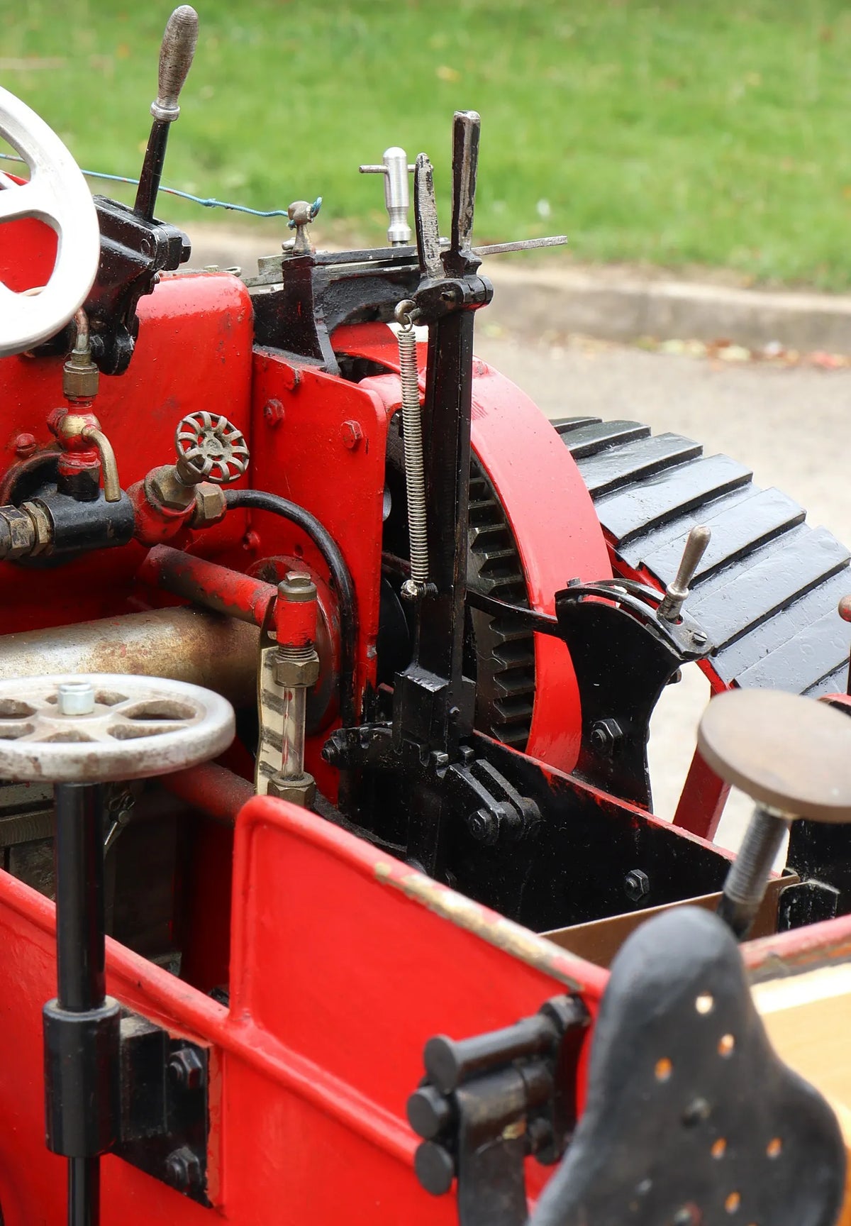 2 inch scale Burrell Gold Medal tractor