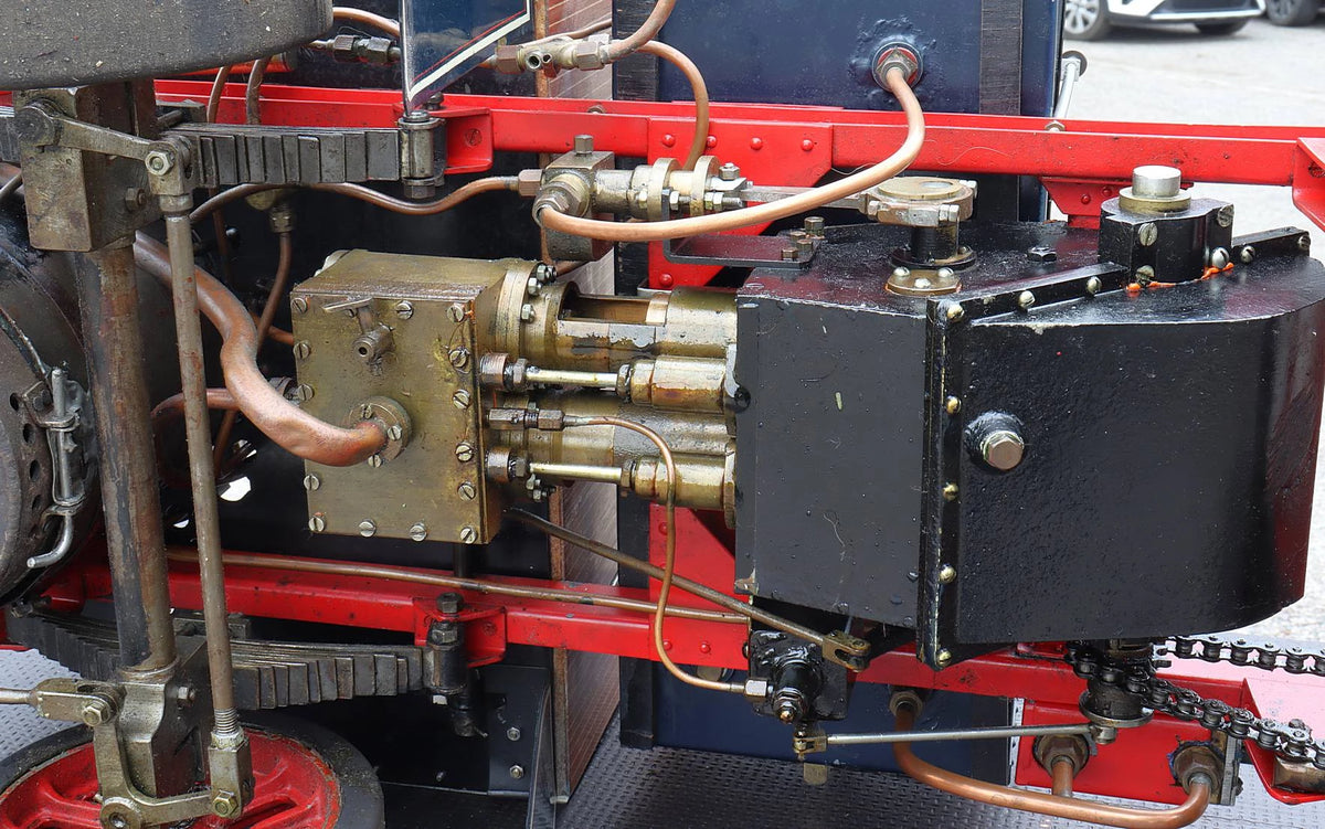 2 inch scale Clayton steam lorry