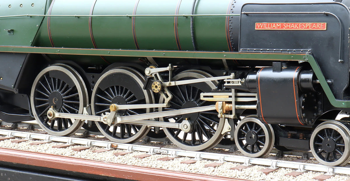 3 1/2 inch gauge BR Standard Class 7 No.70004 "William Shakespeare"