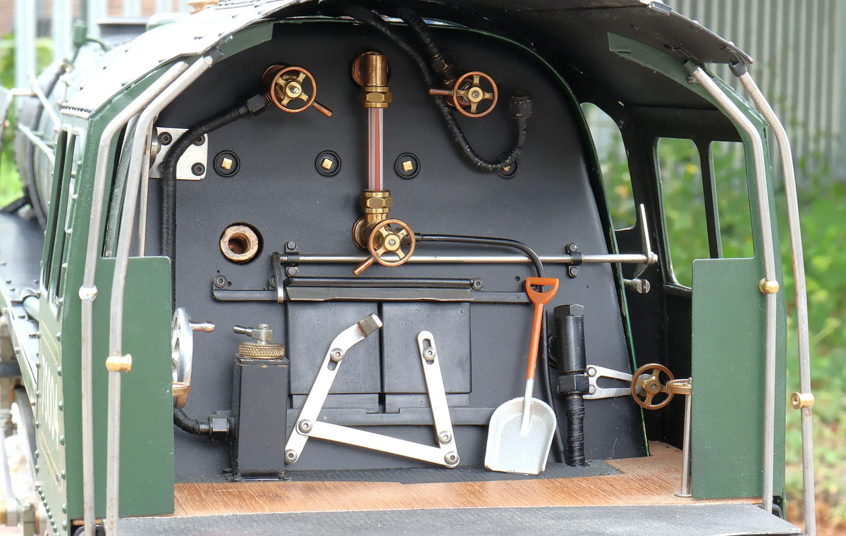 3 1/2 inch gauge BR Standard Class 7 No.70004 "William Shakespeare"