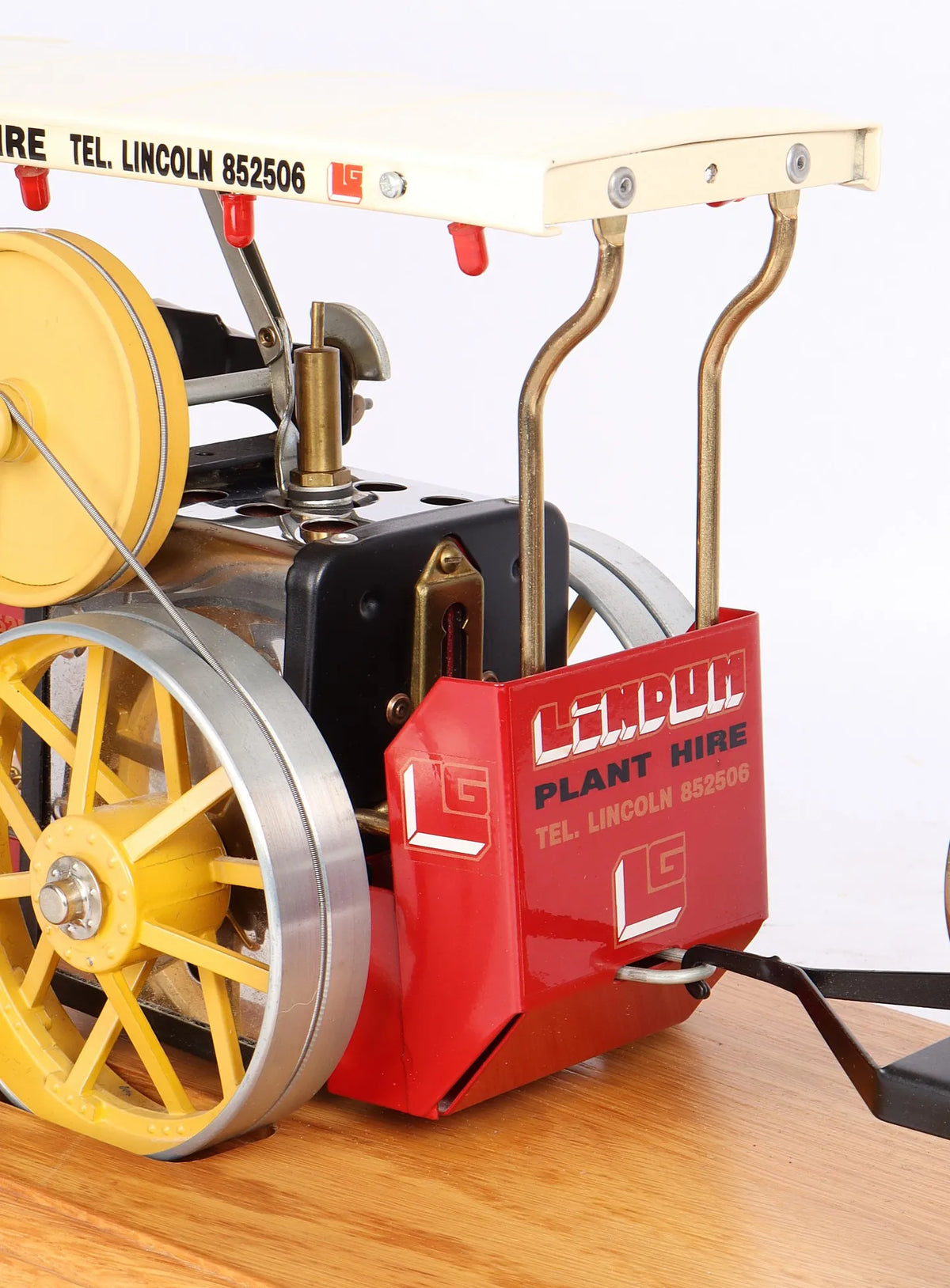 Mamod Te1 Showmans engine with bowser