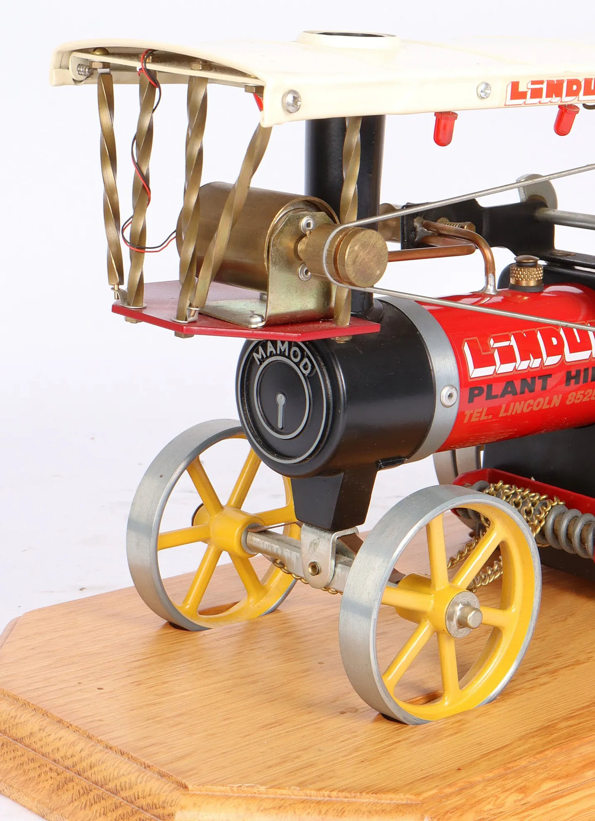 Mamod Te1 Showmans engine with bowser