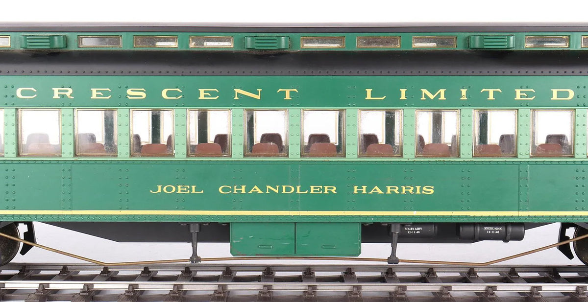 Rake of three Aristocraft Santa Fe heavyweight coaches