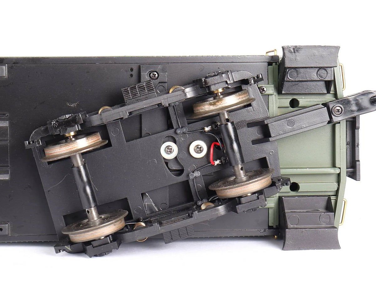 Rake of three Aristocraft Santa Fe heavyweight coaches