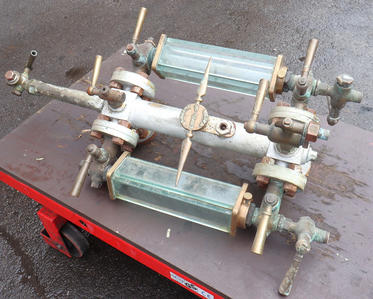 Full size water gauges & backhead fittings