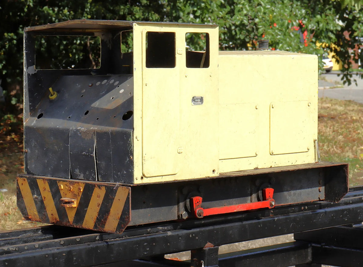 5 inch gauge battery electric shunter