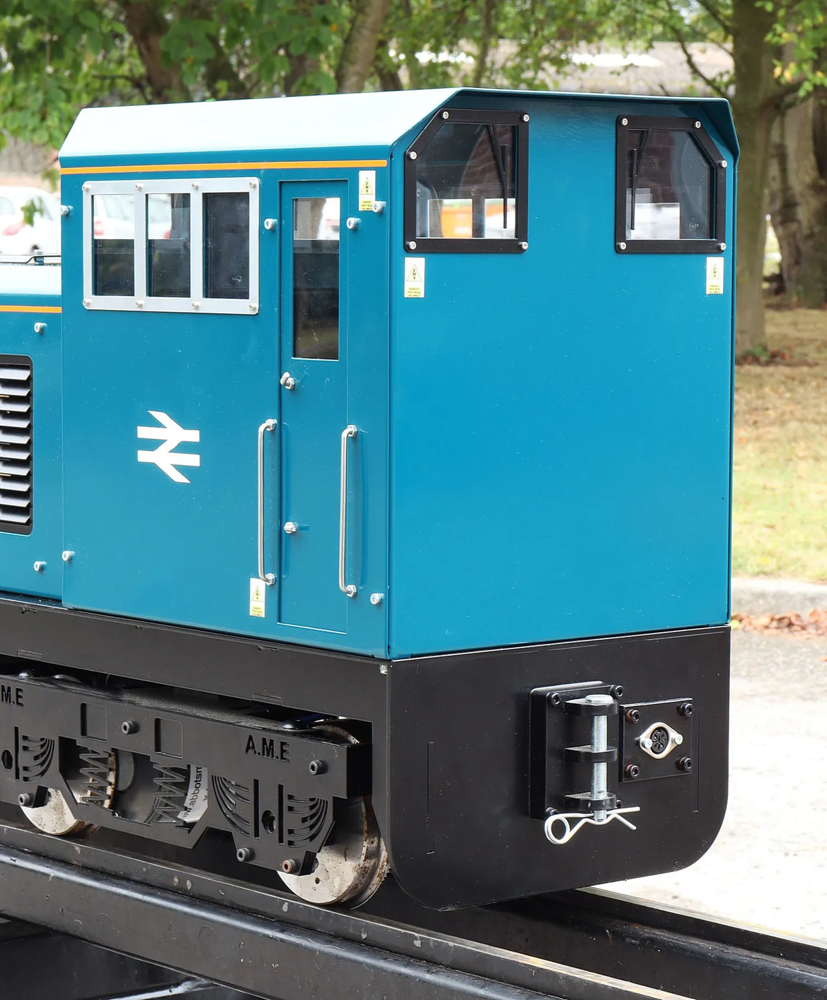 5 inch gauge AME "Vulcan 4" battery electric shunter