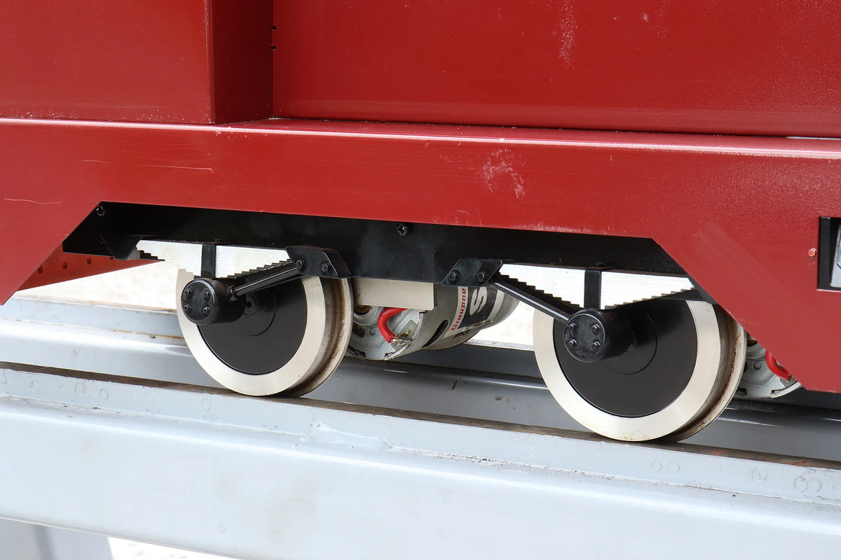 5 inch gauge Maxitrak Ruston 0-4-0 battery electric