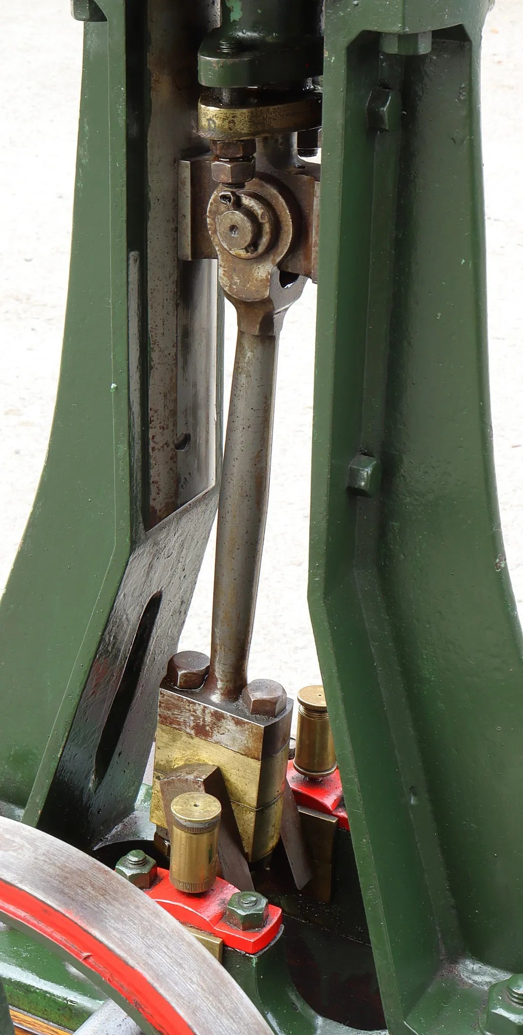 Vintage vertical engine