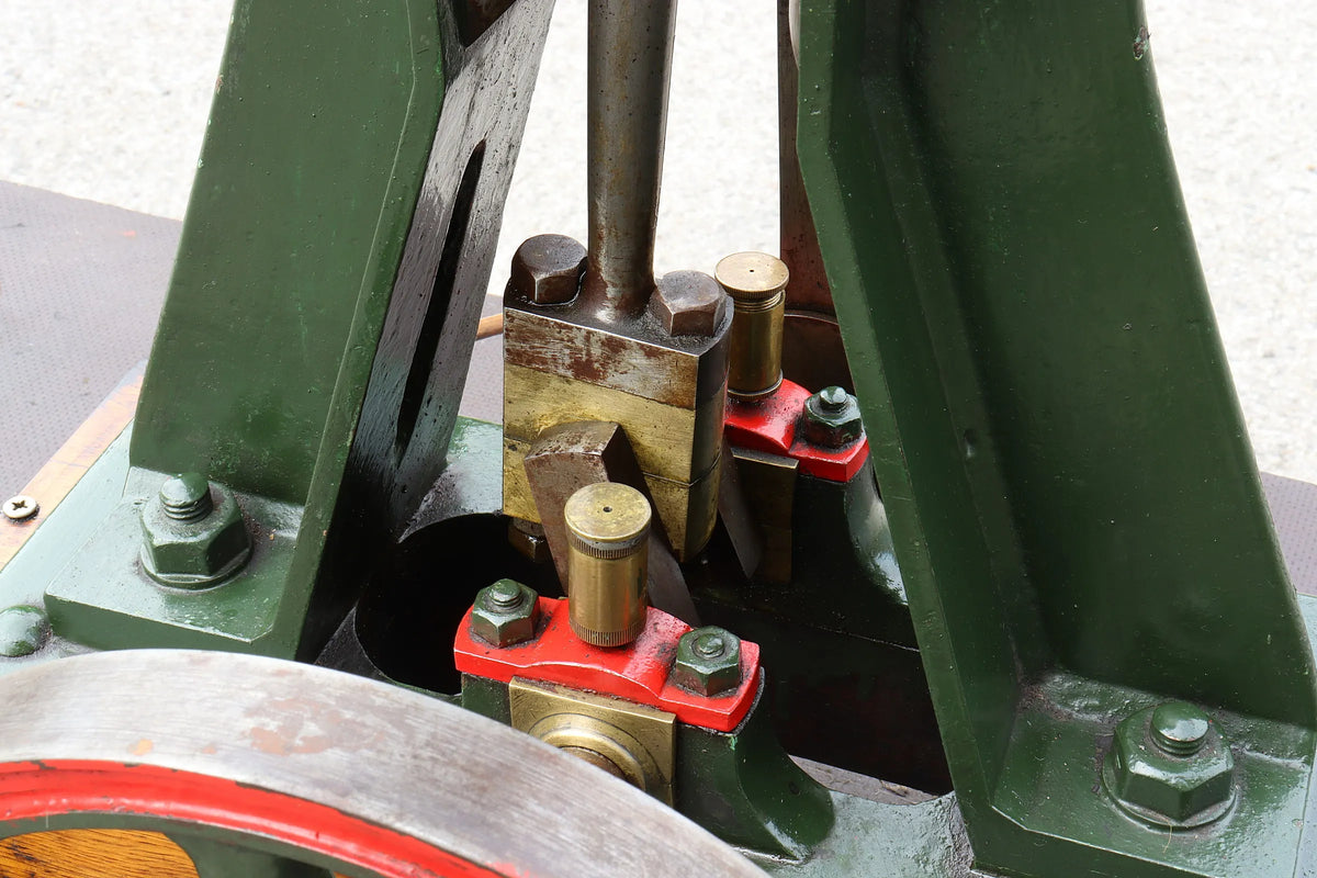 Vintage vertical engine
