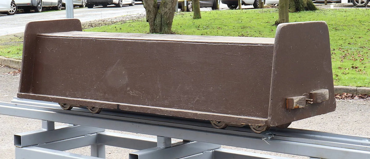 5 inch gauge ground level bogie passenger wagon