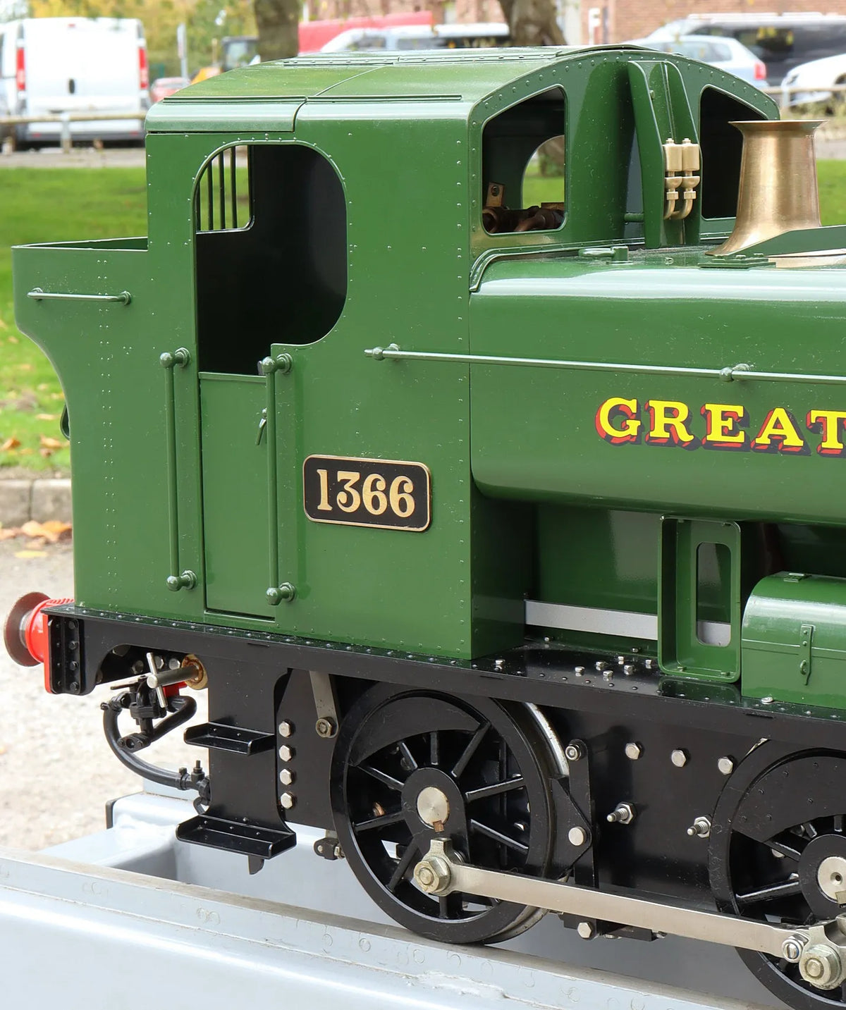 5 inch gauge GWR 1366 0-6-0PT