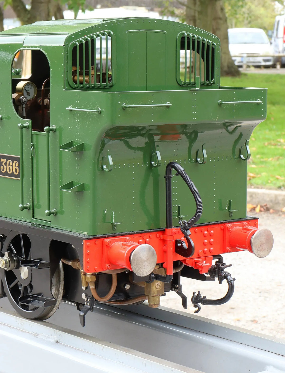 5 inch gauge GWR 1366 0-6-0PT
