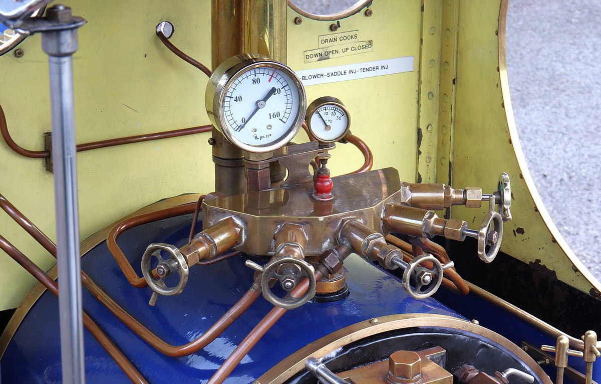 7 1/4 inch gauge "Sweet William" 0-4-0ST with tender