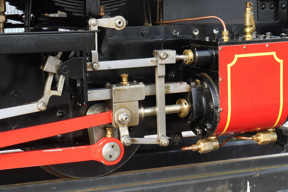 7 1/4 inch narrow gauge Huswell Clarke "Furbero" 0-4-0T