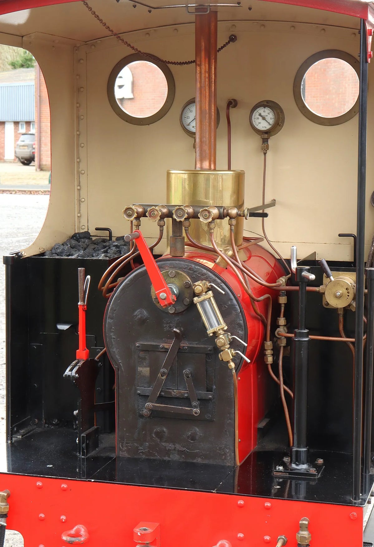 7 1/4 inch narrow gauge Huswell Clarke "Furbero" 0-4-0T