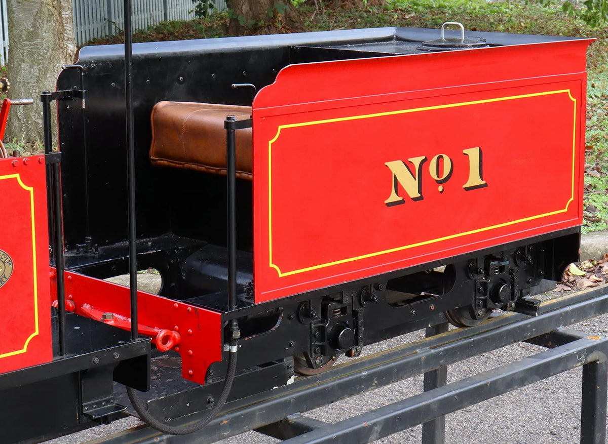 7 1/4 inch narrow gauge Huswell Clarke "Furbero" 0-4-0T