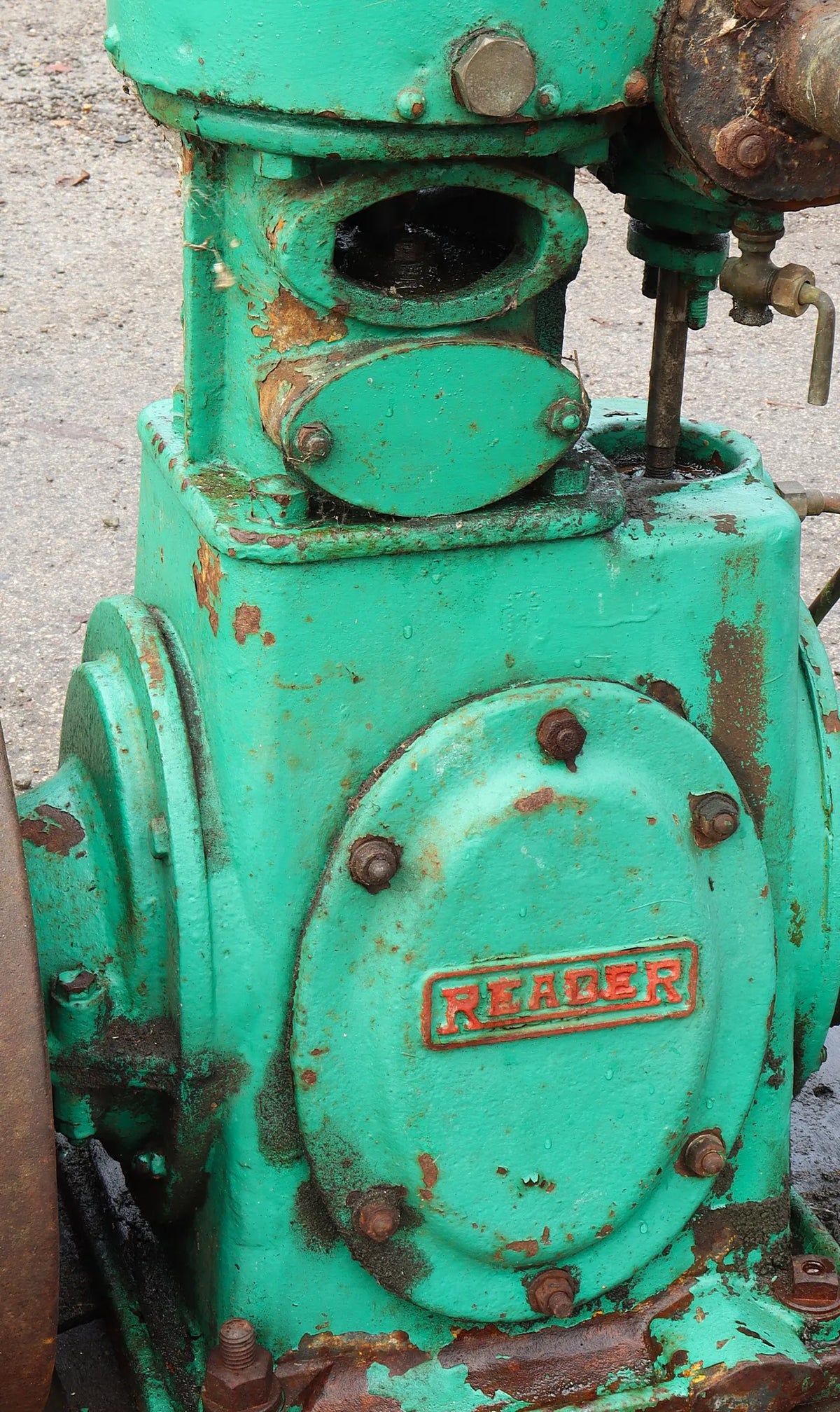 Reader high speed vertical engine
