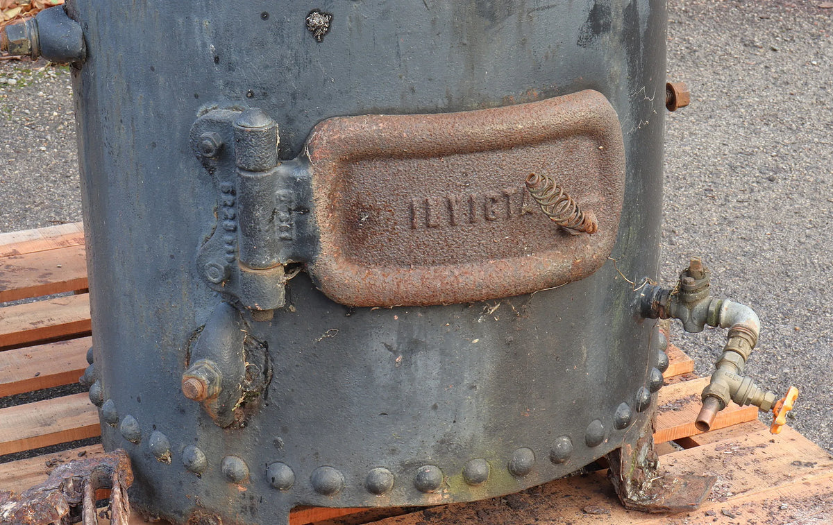 Vertical single flue boiler