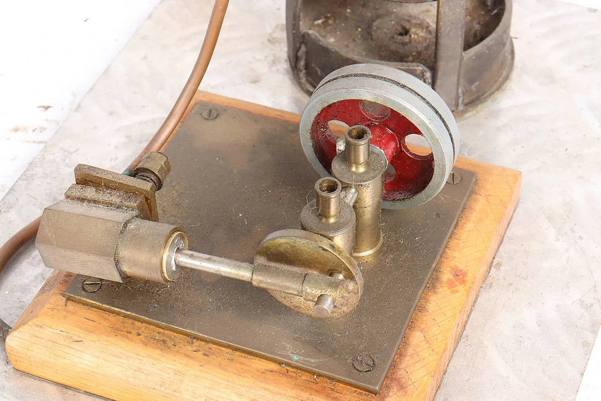Vertical boiler with oscillating engine